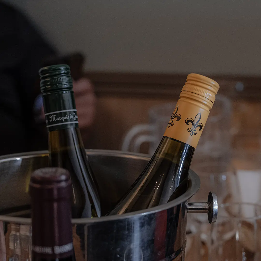 complices-a-table-carousel-vin